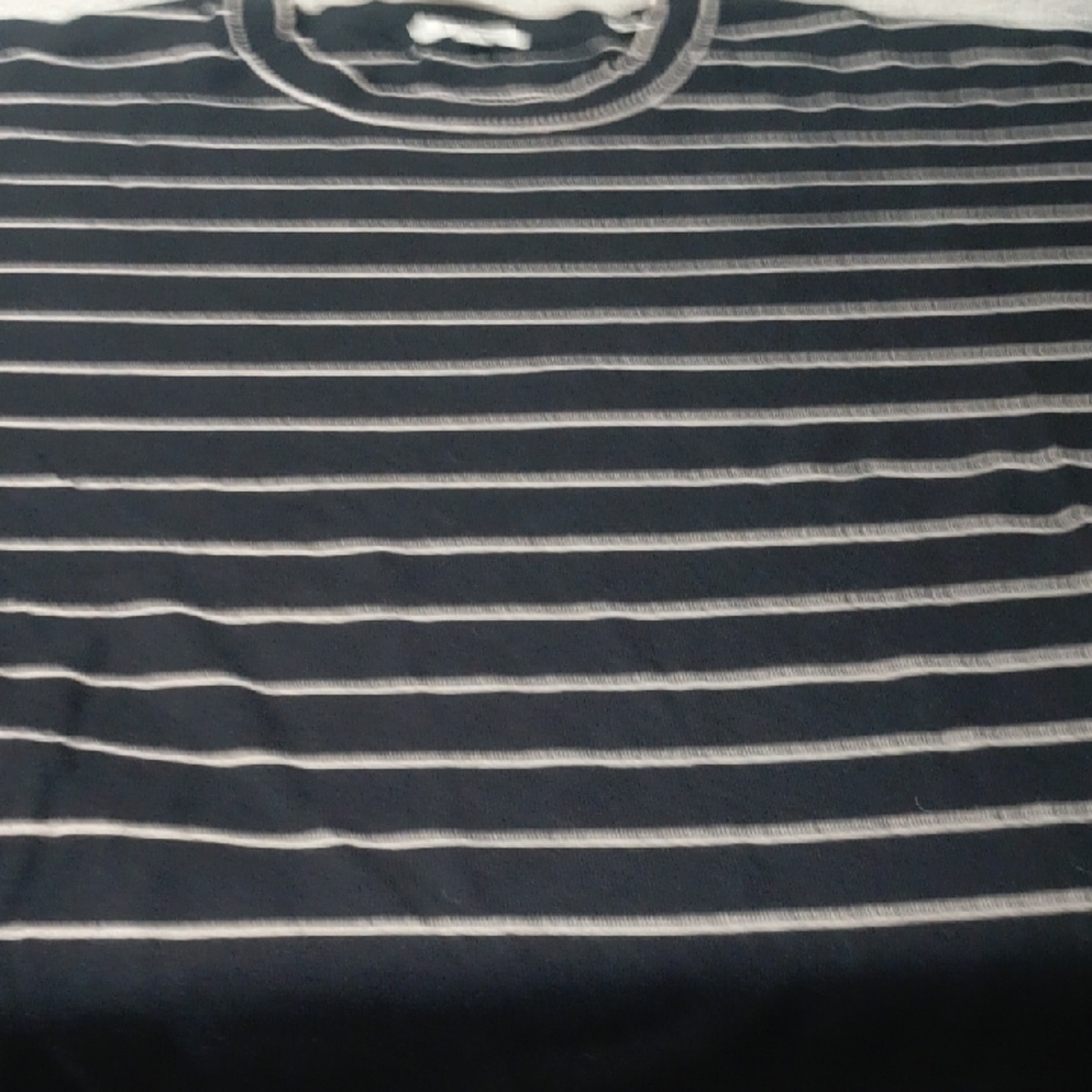 Max Studio Men's Black and White Striped Tee